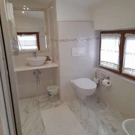 & Caffe فندق مبيت وإفطار *