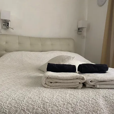 Camera & Caffe Bed & Breakfast *