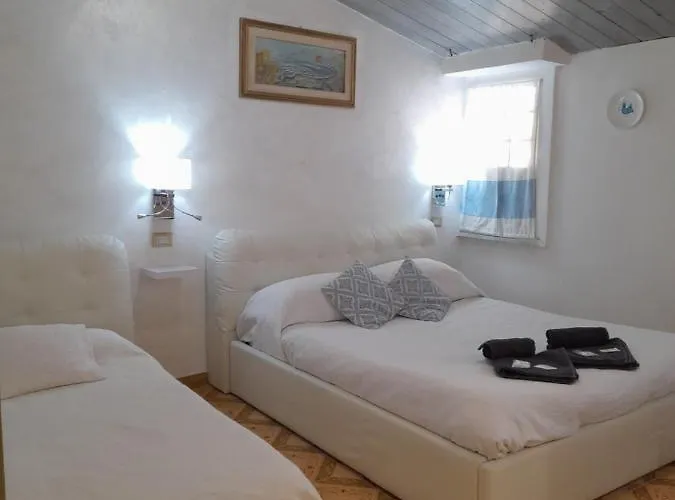 Camera & Caffe Bed and Breakfast Tempio Pausania